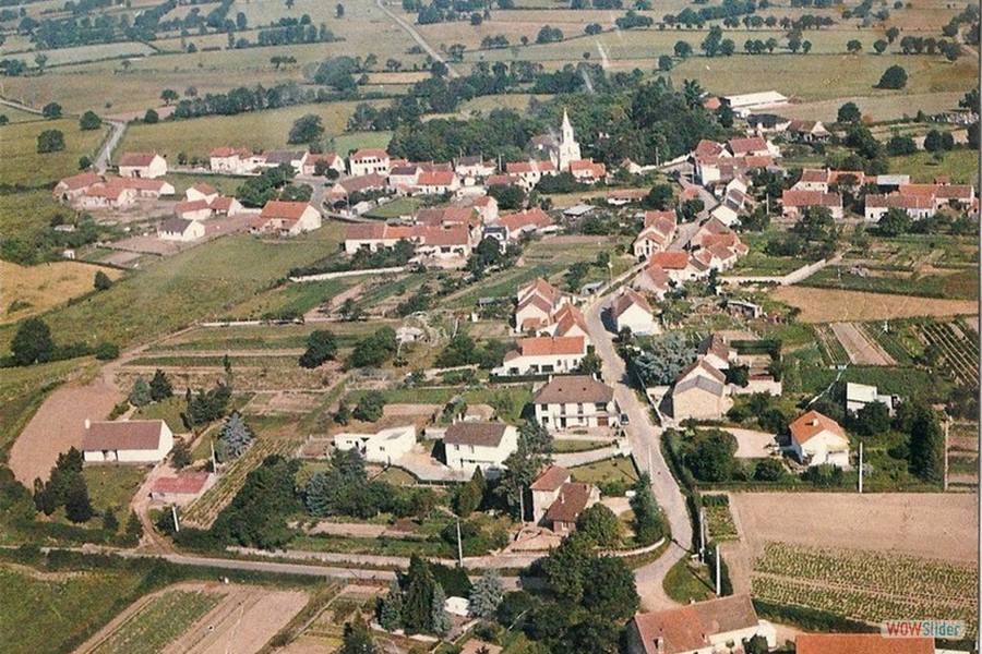  LIGNEROLLES - Vue aérienne du bourg